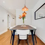 The Borough Collection Near London Bridge And Borough Market - By Short Stories London