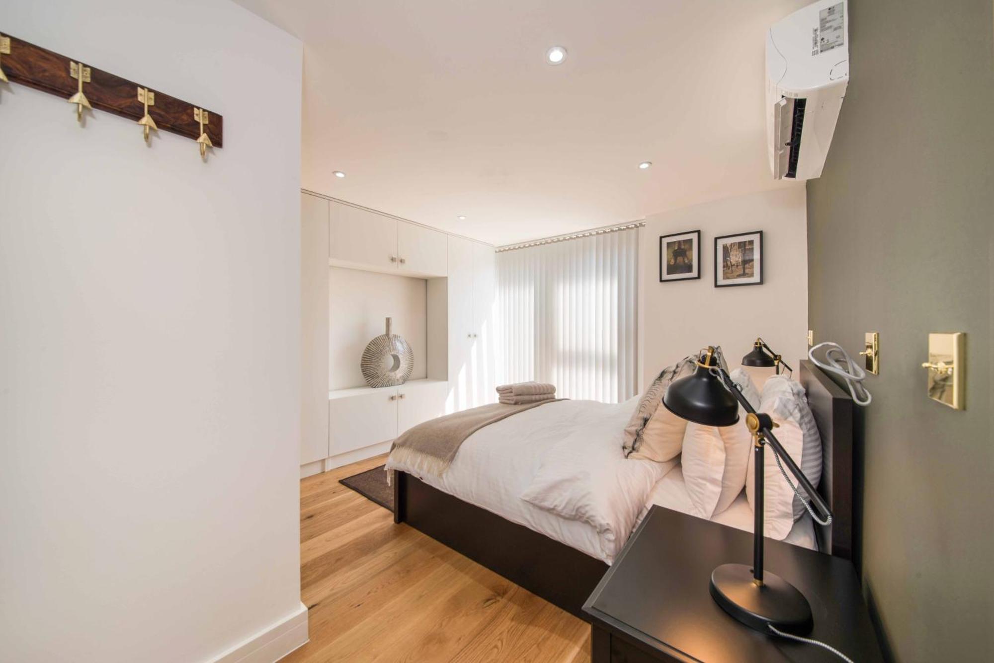 Apartment The Borough Collection Near Bridge And Borough Market - By Short Stories *